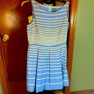 Women blue and cream flare sleeveless dress